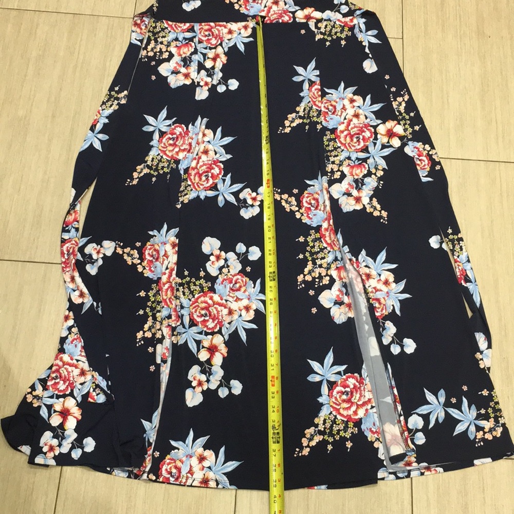 Women’s Divine Flower Dress 🌺 🌸 - Picture 7 of 8